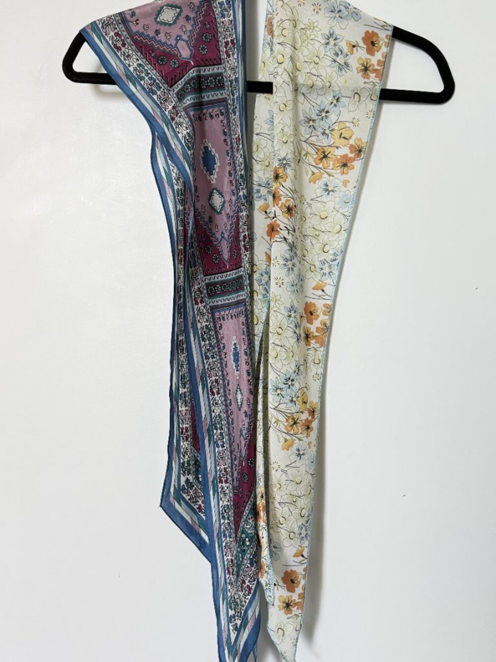 Women's Scarves Lot of 2 vintage silk blue and white multicolor - Picture 7 of 10